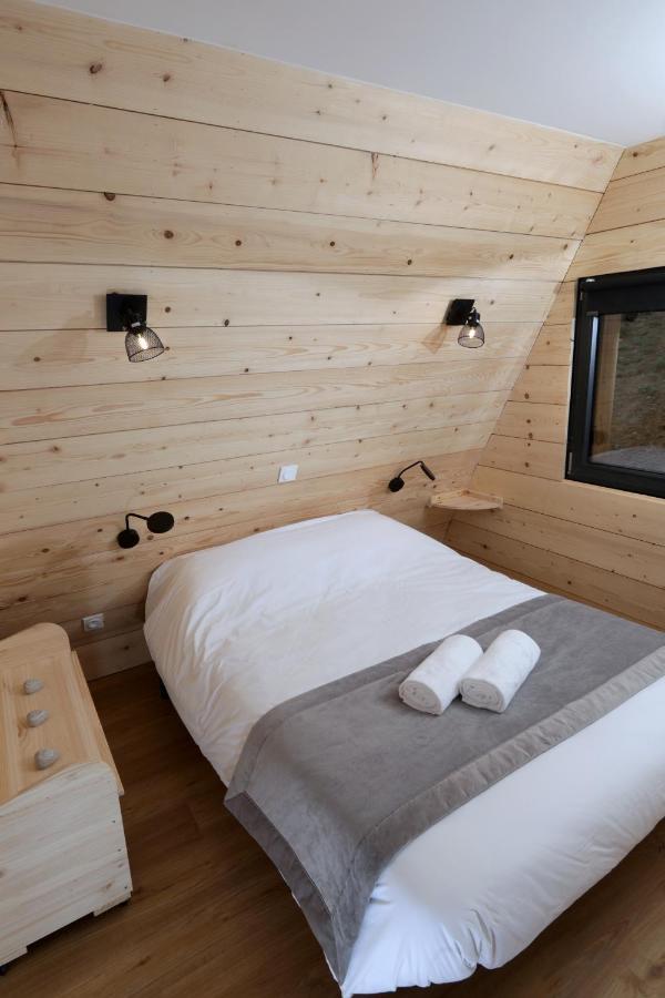 O Tipi Lodge Saint-Christo-en-Jarez Exteriér fotografie